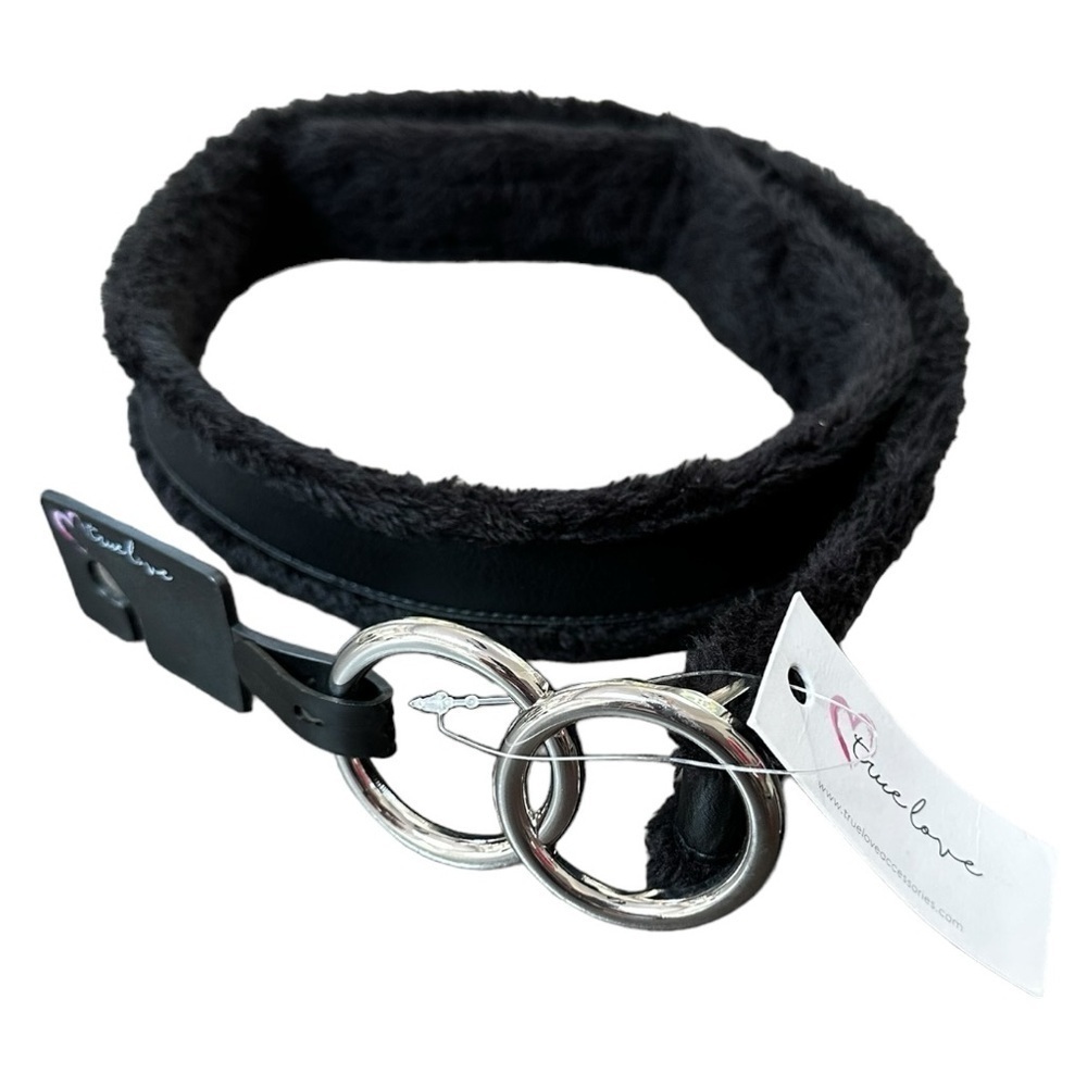 Women’s Black Faux Fur Black Leather Belt Ladies Medium 42” Silver Buckle NWT